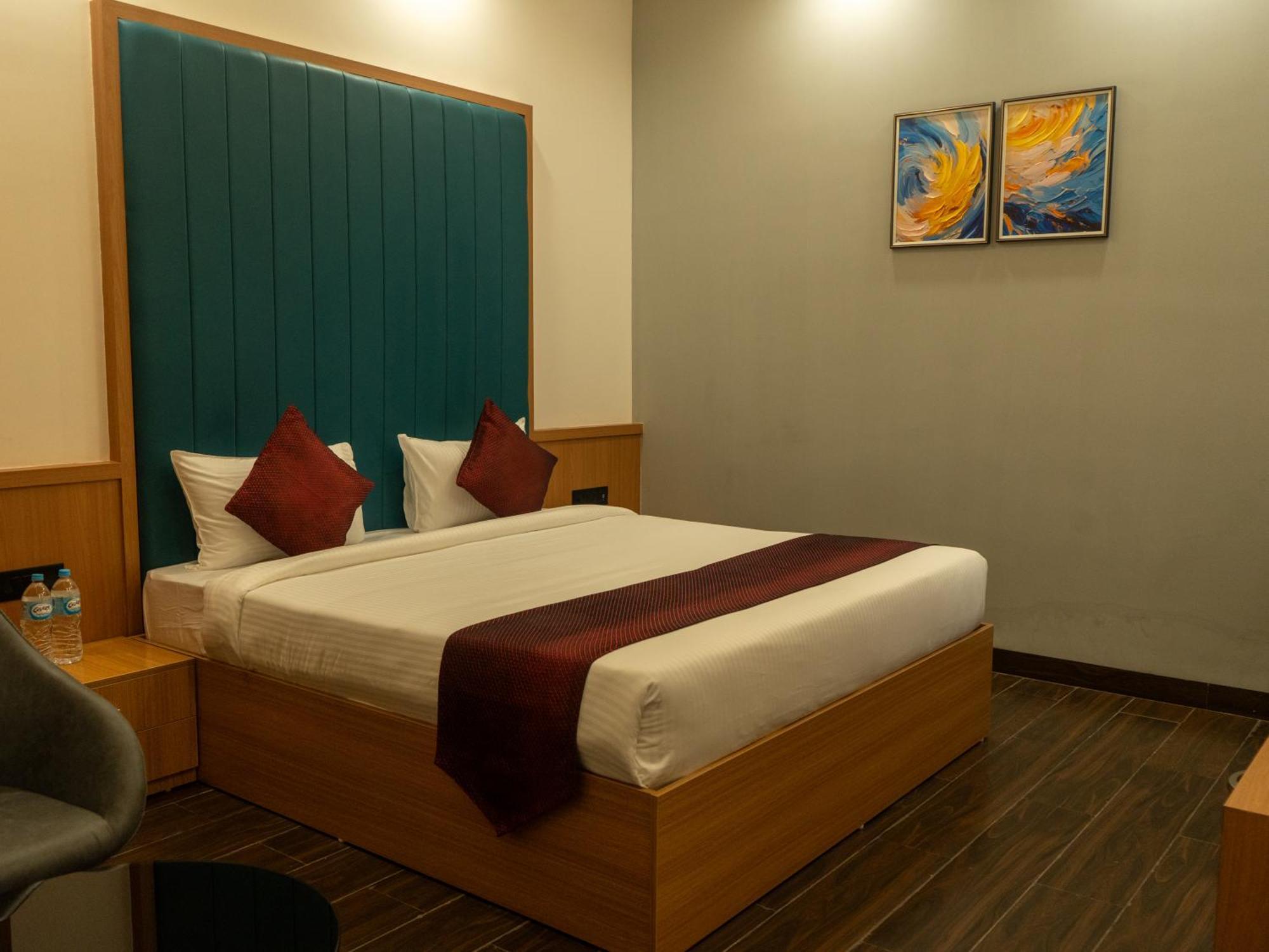Hotel Alba Inn, Indore Eksteriør billede